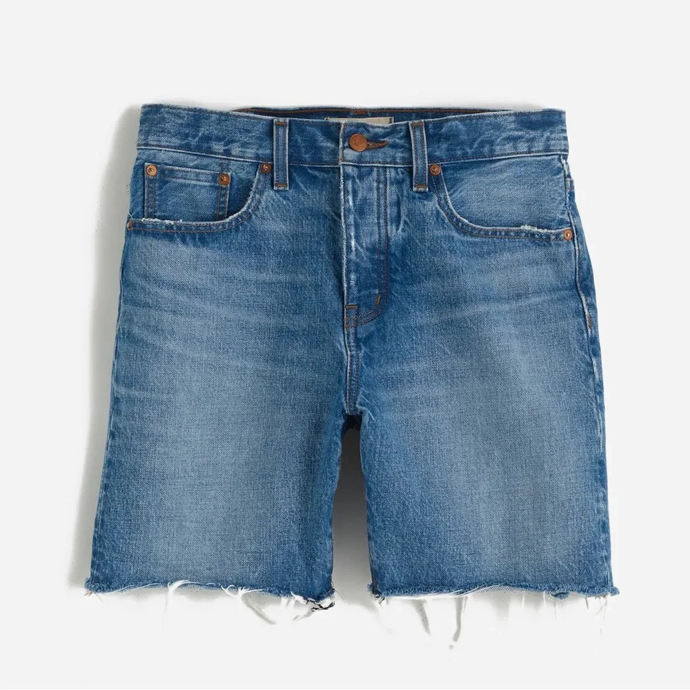 NWOT Madewell Long Denim Shorts in Pedersen Wash - 25